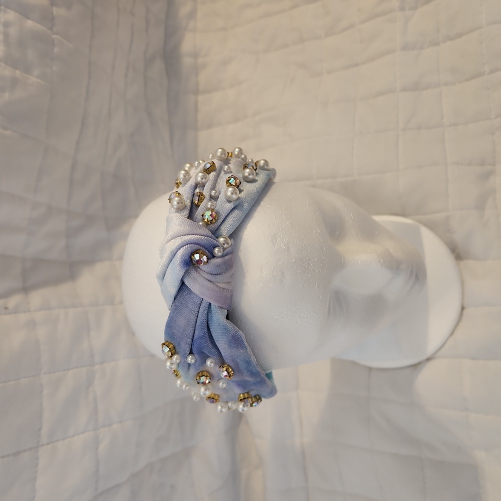 Headband with rhinestone